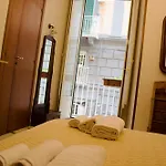 L Angolo Di Dante * Naples