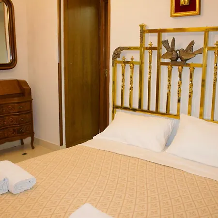 L Angolo Di Dante Naples