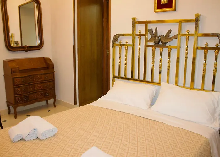 L Angolo Di Dante Napels